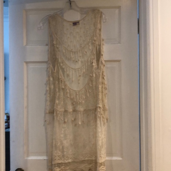 Cover up - Picture 2 of 4